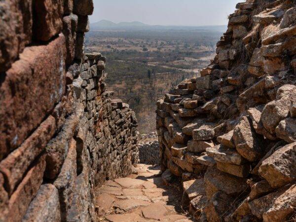 Zimbabwe - Great Ruins 03
